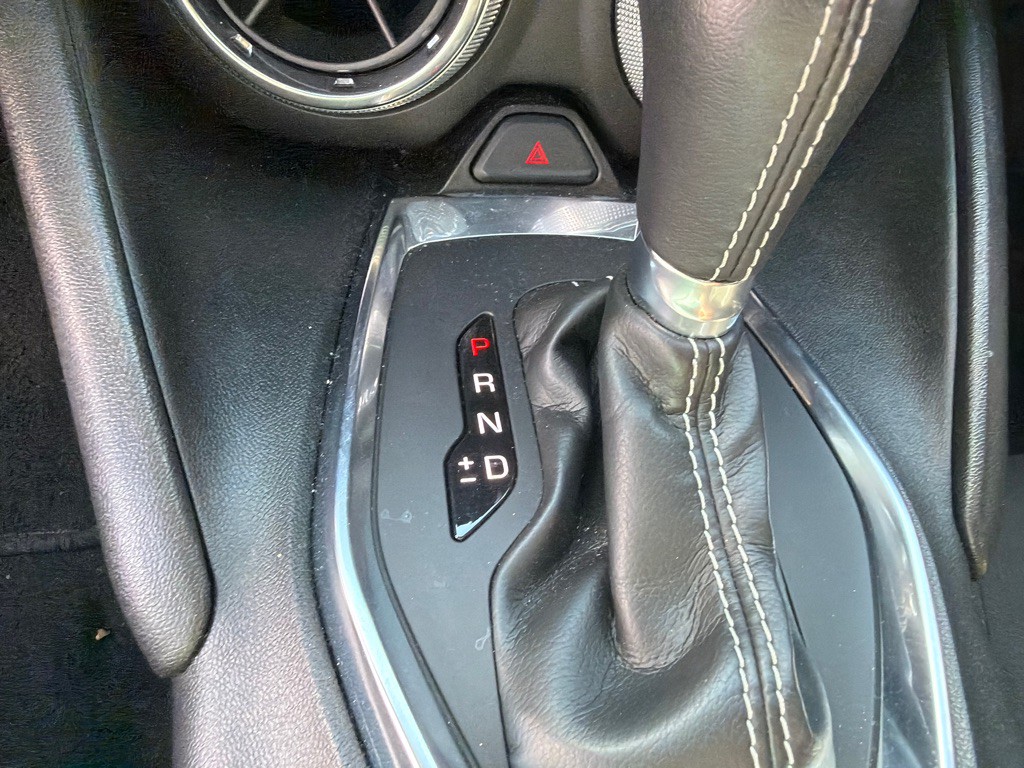 2021 Chevrolet Camaro Image 21