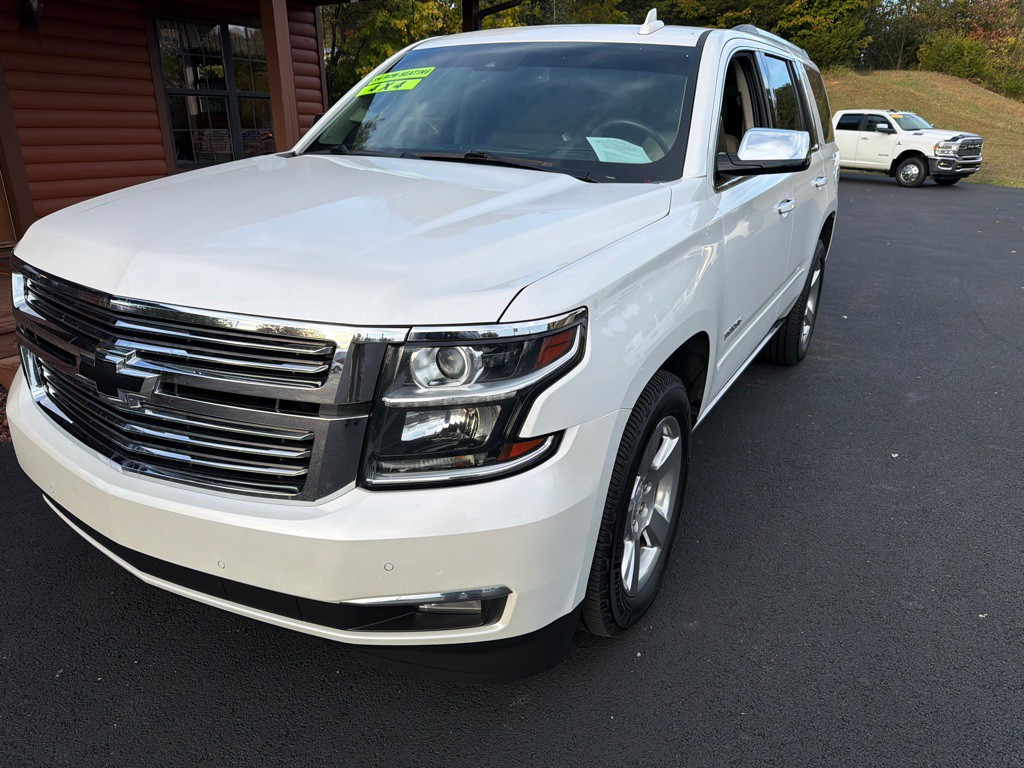 2016 Chevrolet Tahoe Image 2