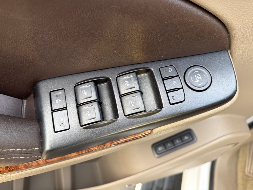 2016 Chevrolet Tahoe Image 14