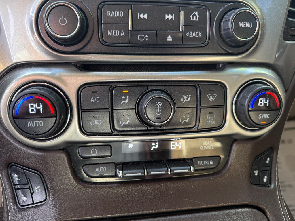 2016 Chevrolet Tahoe Image 19