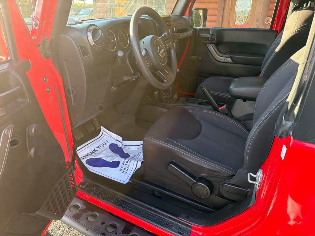 2016 Jeep Wrangler Image 12