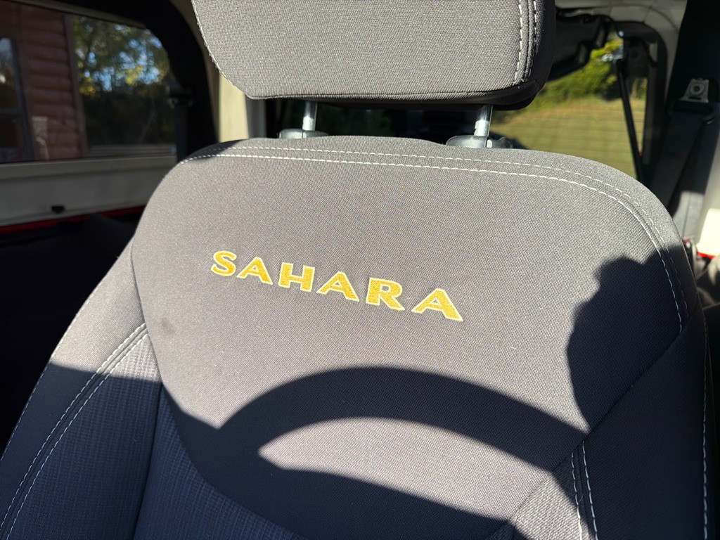 2016 Jeep Wrangler Image 13