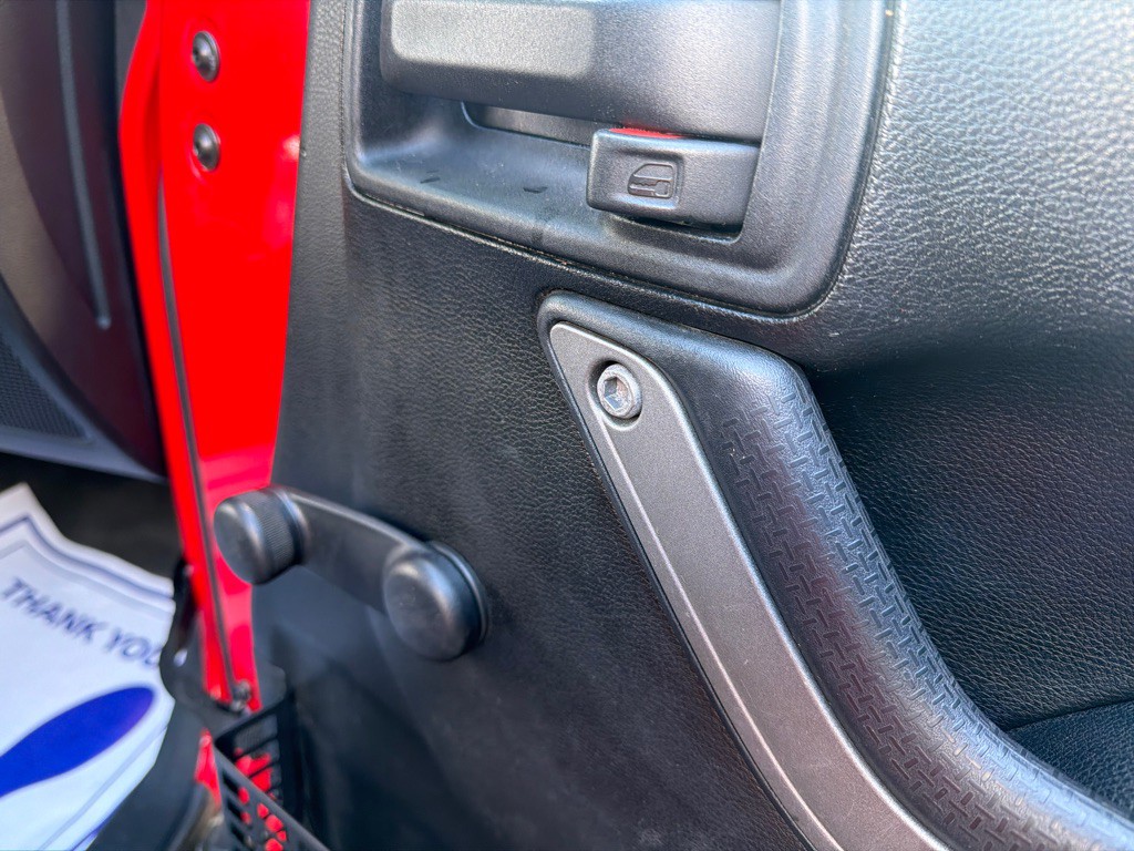 2016 Jeep Wrangler Image 18