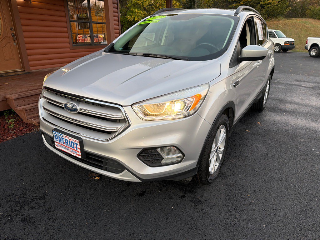 2018 Ford Escape Image 2