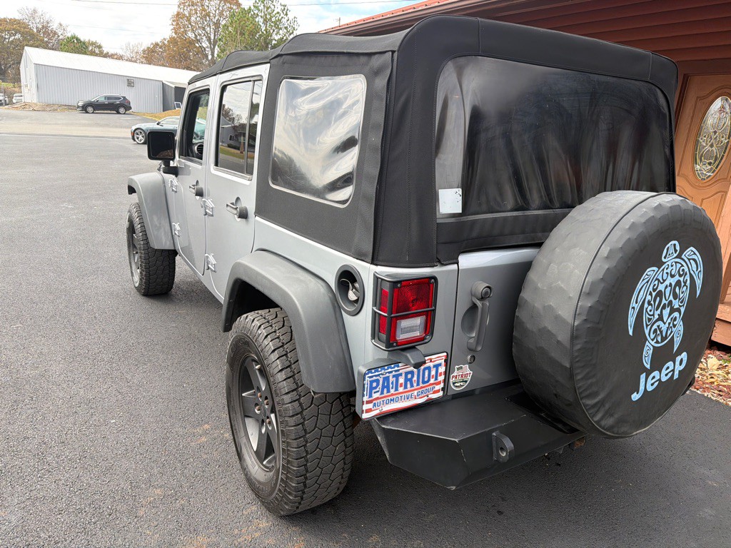 2016 Jeep Wrangler Unlimited Image 8