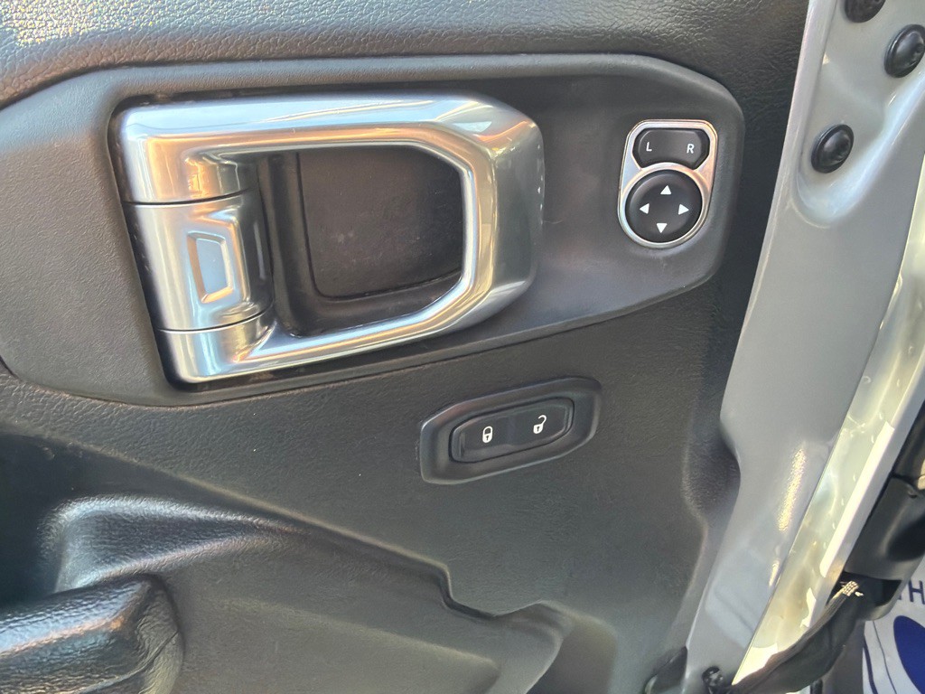 2022 Jeep Wrangler Image 13