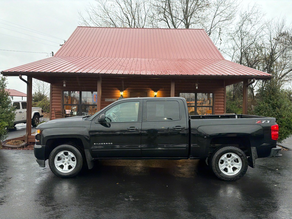 2018 Chevrolet Silverado 1500 Image 1