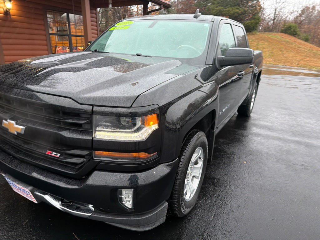 2018 Chevrolet Silverado 1500 Image 2
