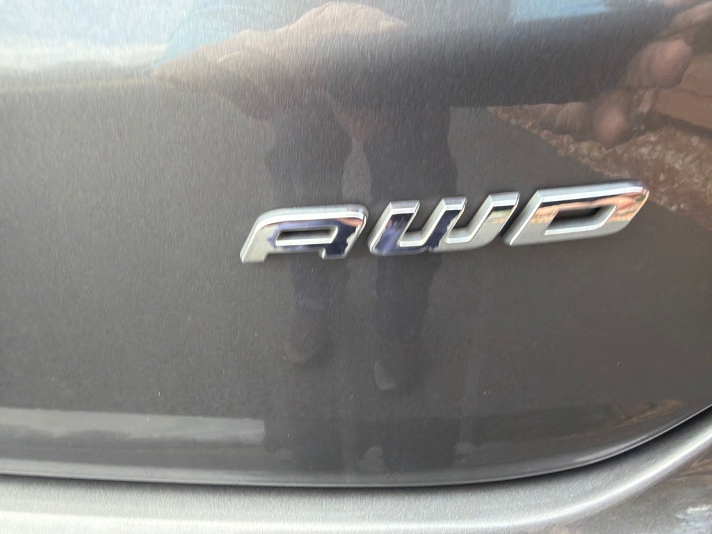 2023 Ford Edge Image 8