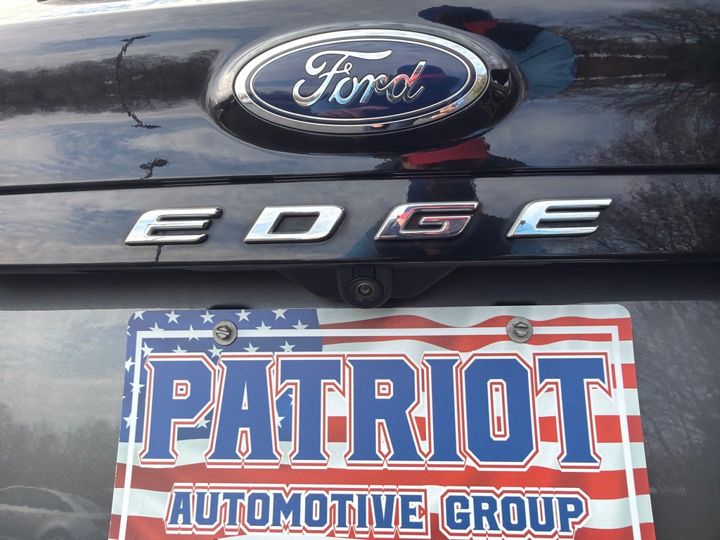 2023 Ford Edge Image 10