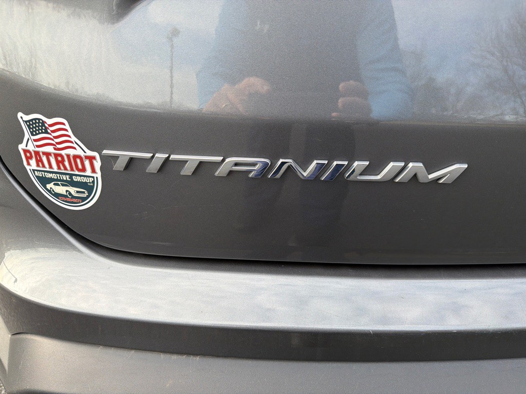 2023 Ford Edge Image 11