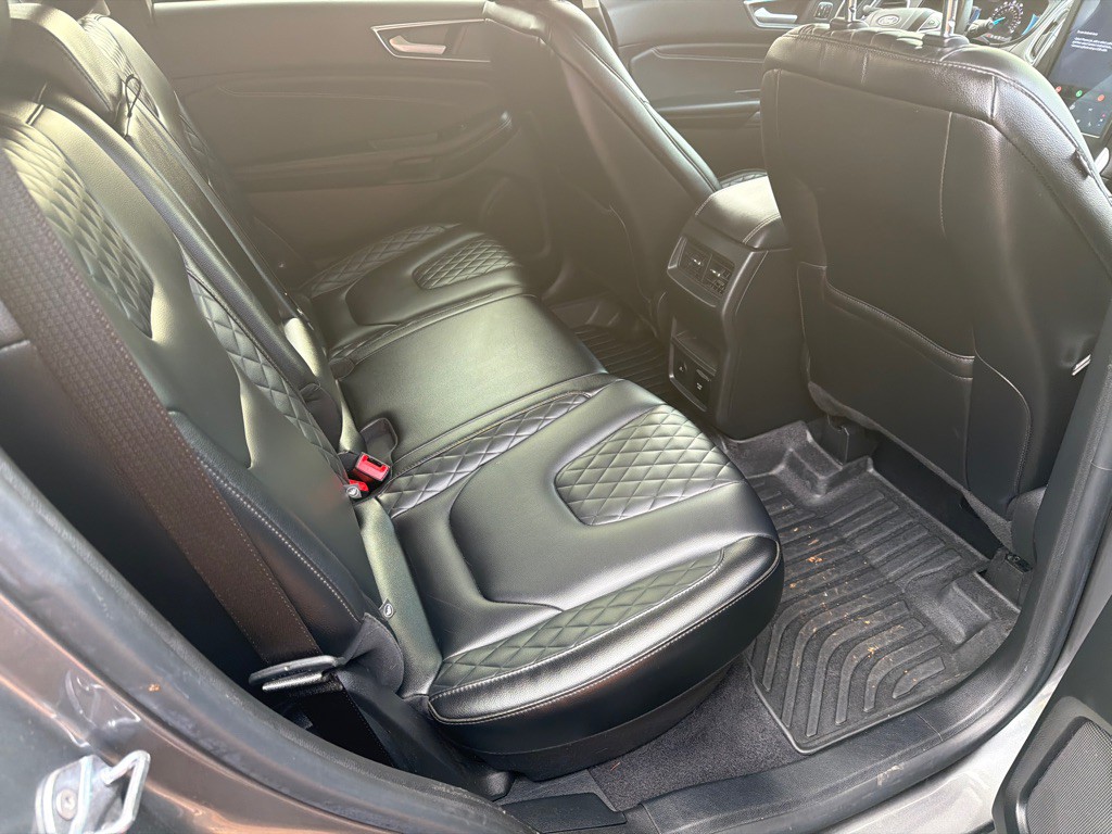 2023 Ford Edge Image 16