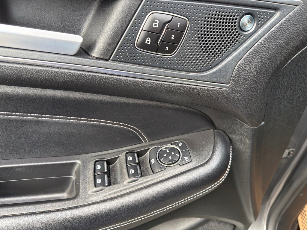 2023 Ford Edge Image 22