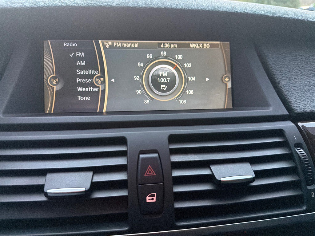 2012 BMW X5 Image 18