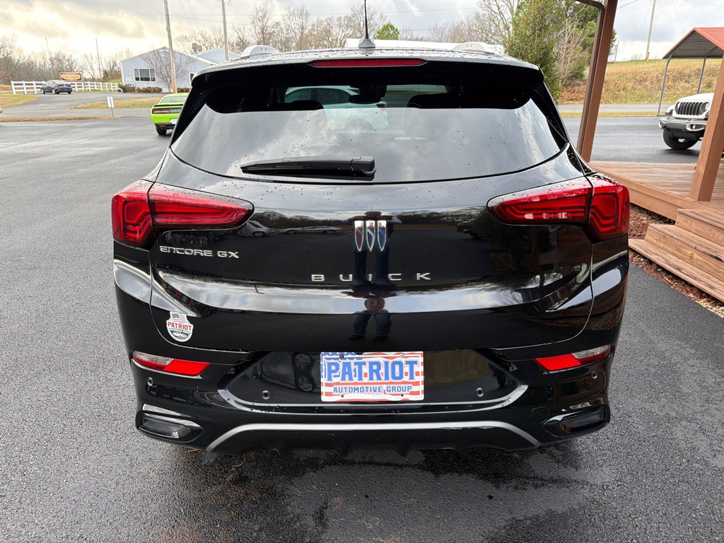 2025 Buick Enclave Image 8