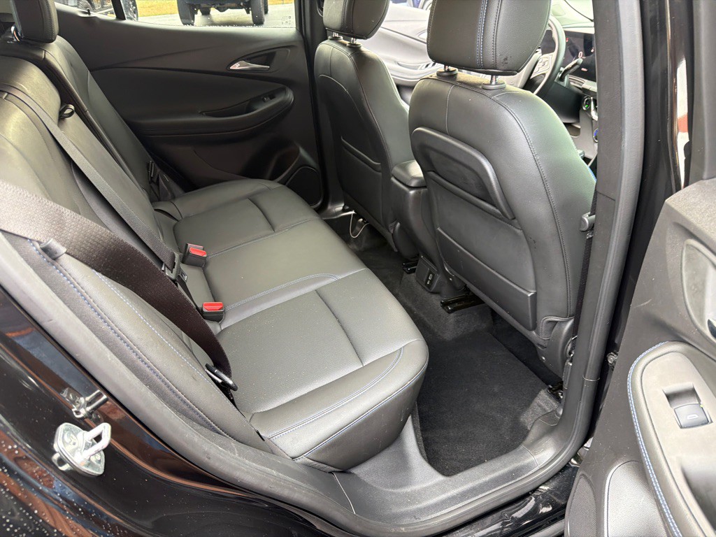 2025 Buick Enclave Image 18