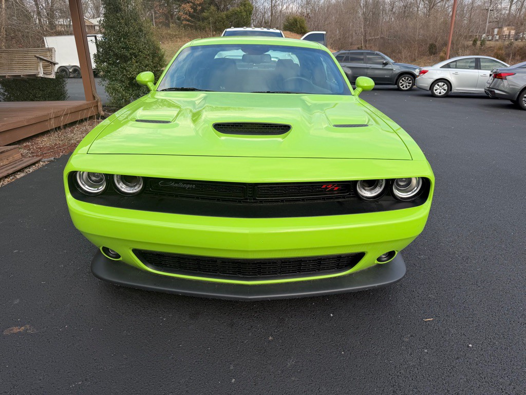 2023 Dodge Challenger Image 3