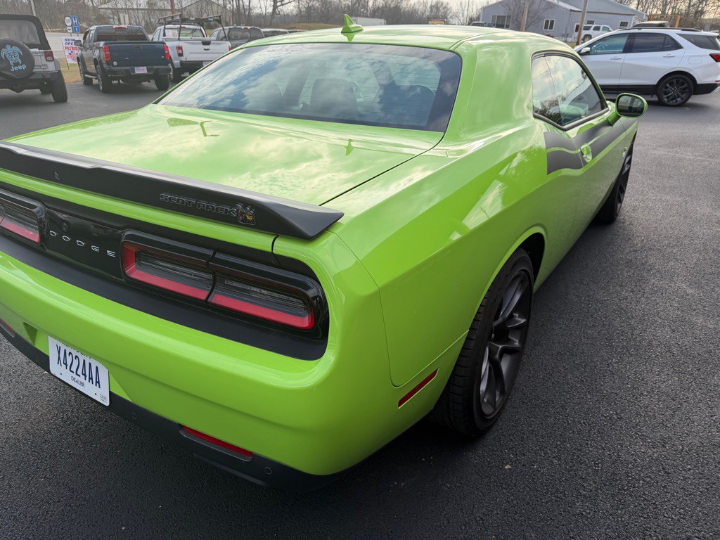 2023 Dodge Challenger Image 6