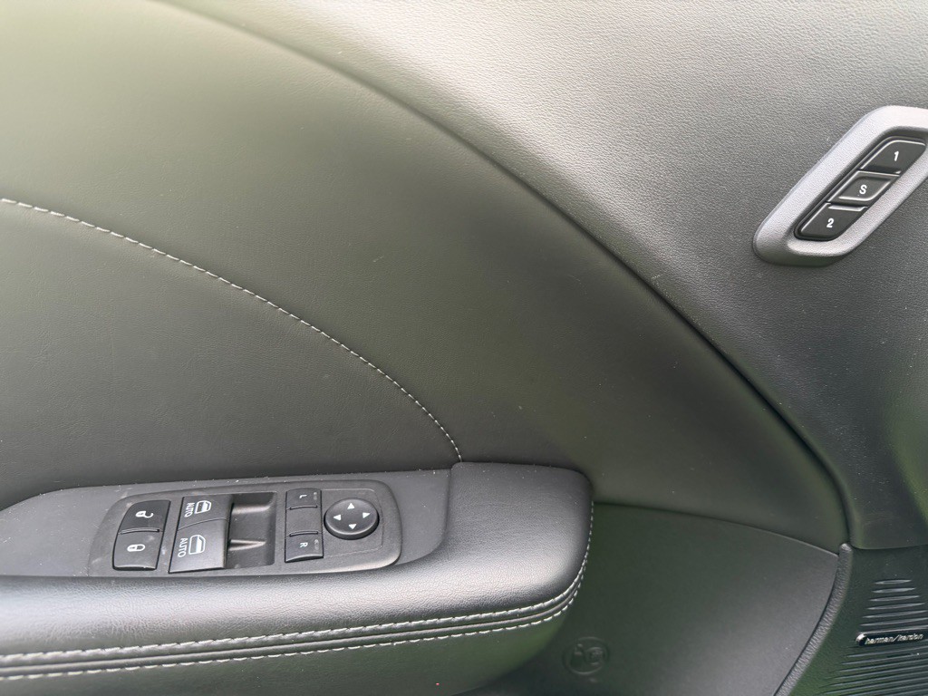 2023 Dodge Challenger Image 10