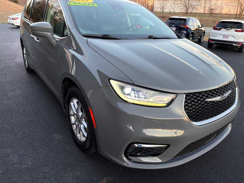 2022 Chrysler Pacifica Image 4