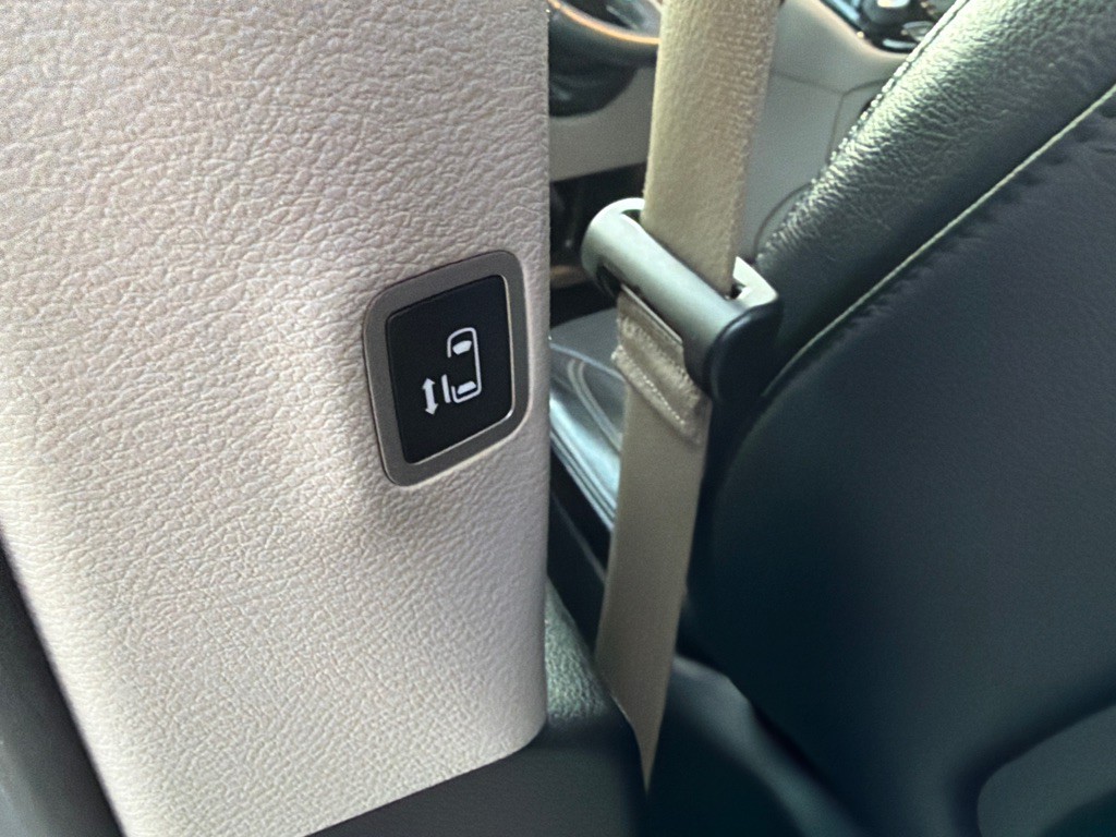 2022 Chrysler Pacifica Image 12