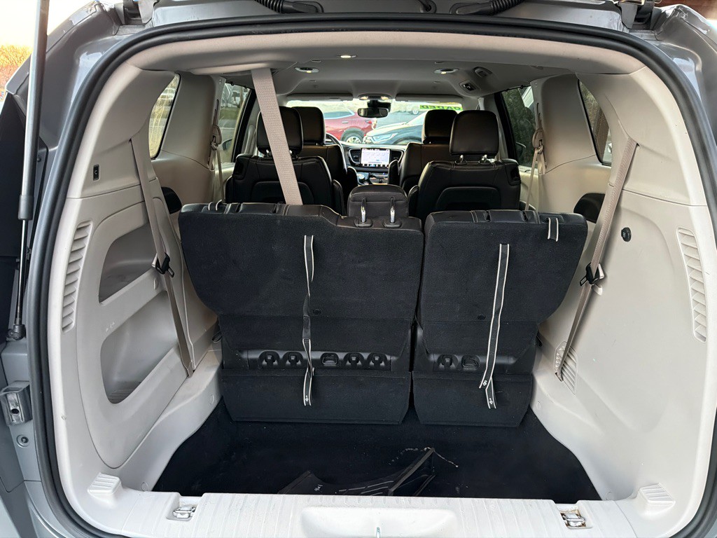 2022 Chrysler Pacifica Image 13