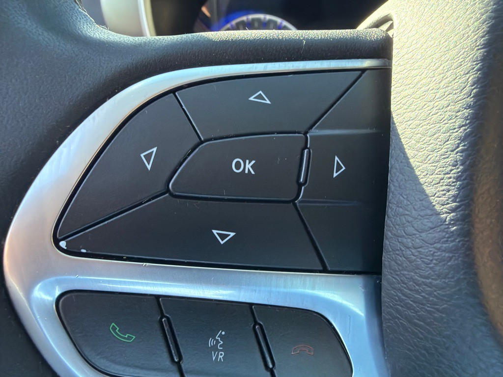 2023 Chrysler Voyager Image 21