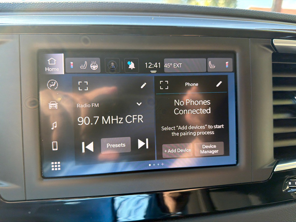 2023 Chrysler Voyager Image 22