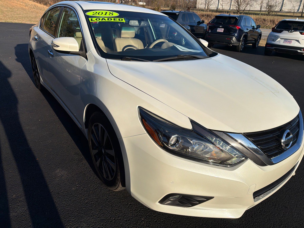 2018 Nissan Altima Image 4