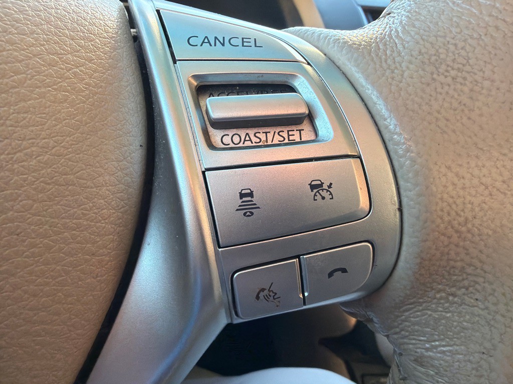 2018 Nissan Altima Image 18