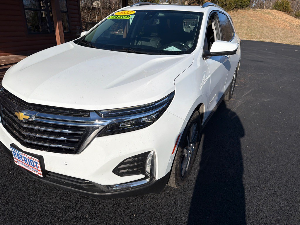 2022 Chevrolet Equinox Image 2