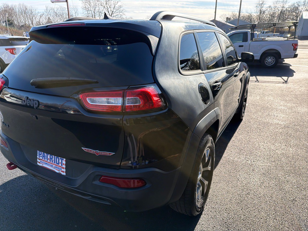 2015 Jeep Cherokee Image 8