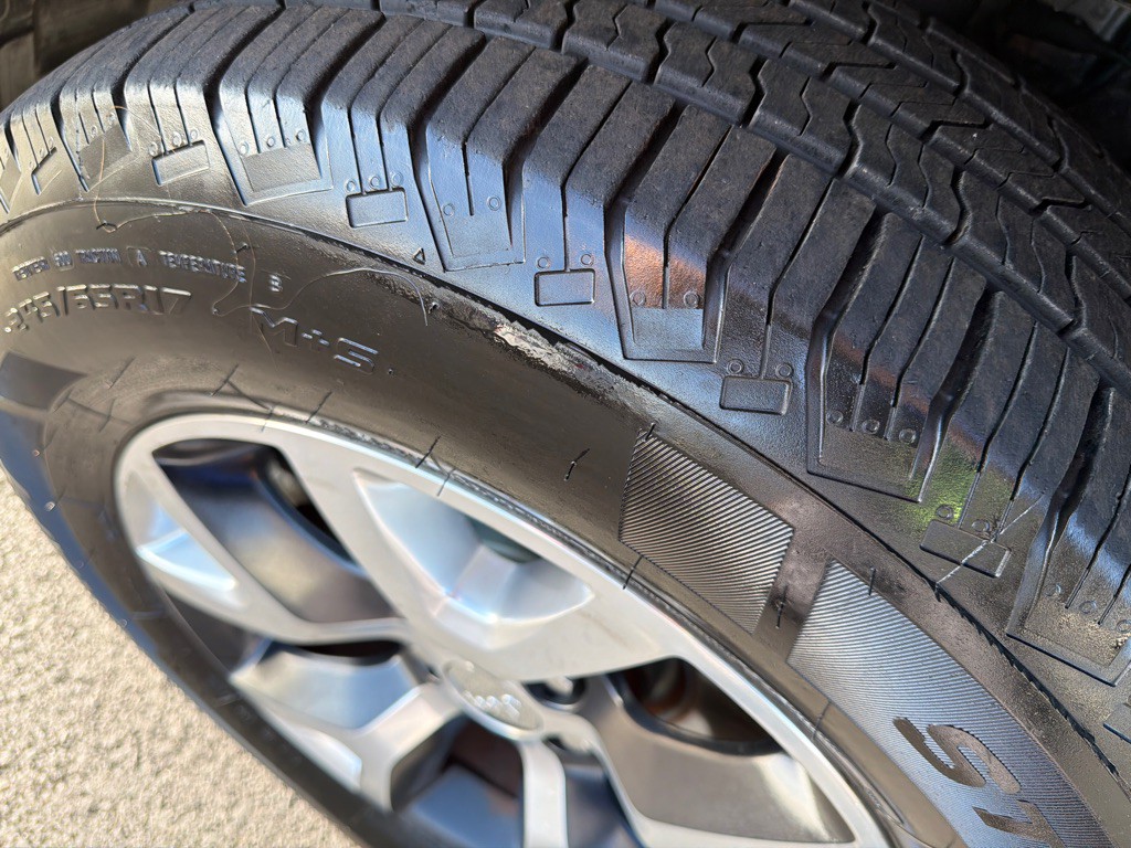 2015 Jeep Cherokee Image 14