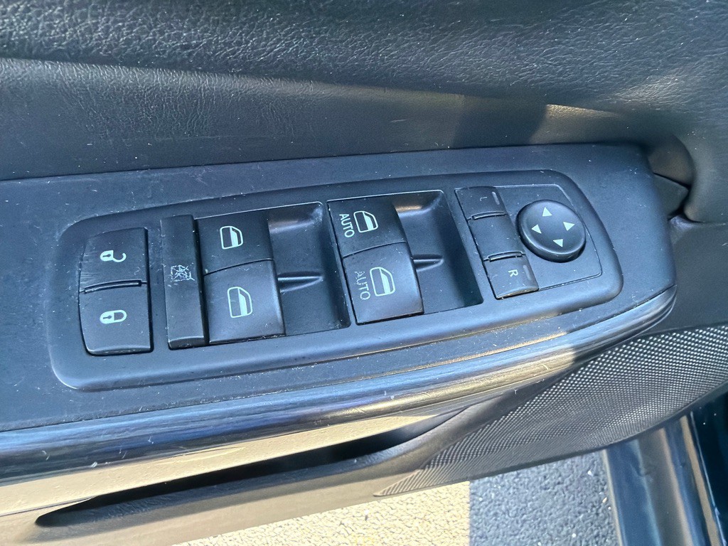 2015 Jeep Cherokee Image 20