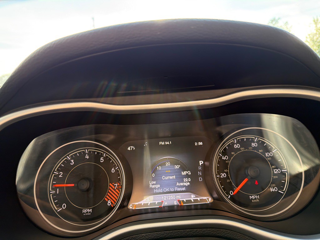 2015 Jeep Cherokee Image 22