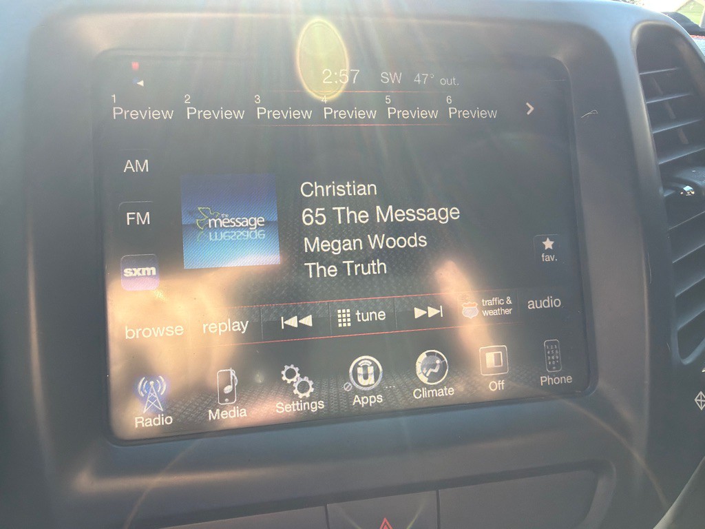 2015 Jeep Cherokee Image 24