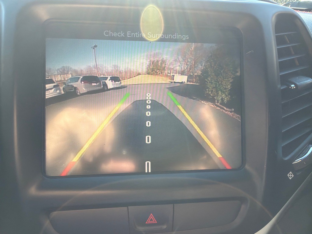 2015 Jeep Cherokee Image 28