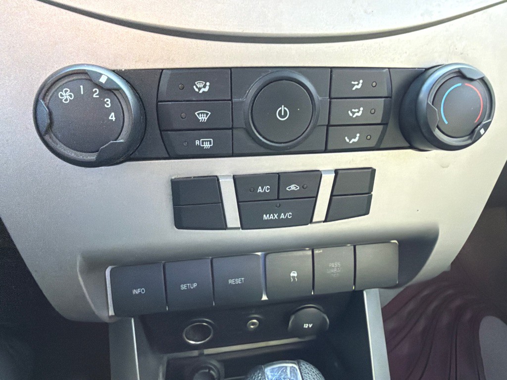 2011 Ford Focus Image 15