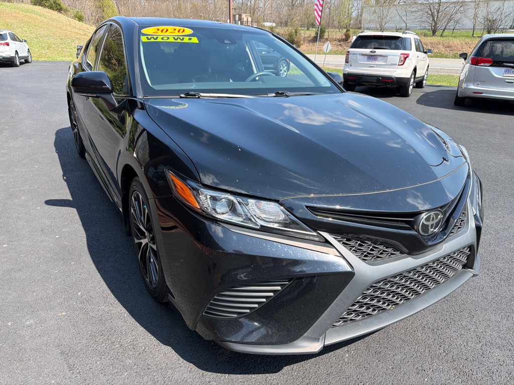 2020 Toyota Camry Image 4