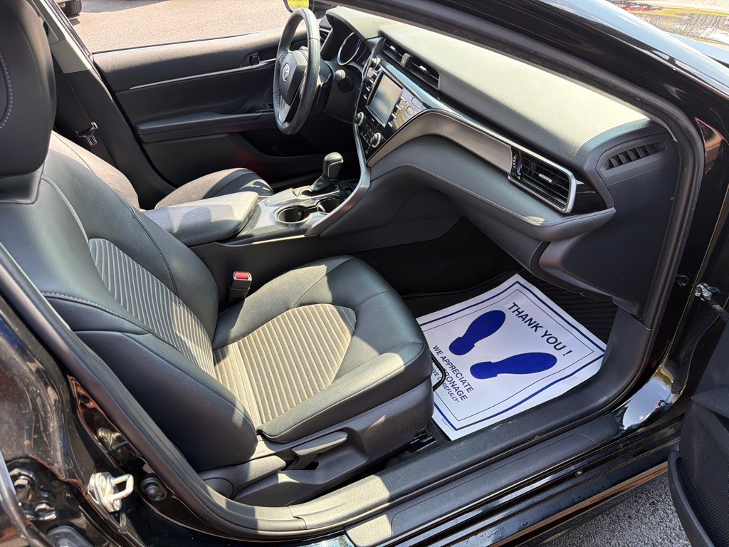 2020 Toyota Camry Image 14