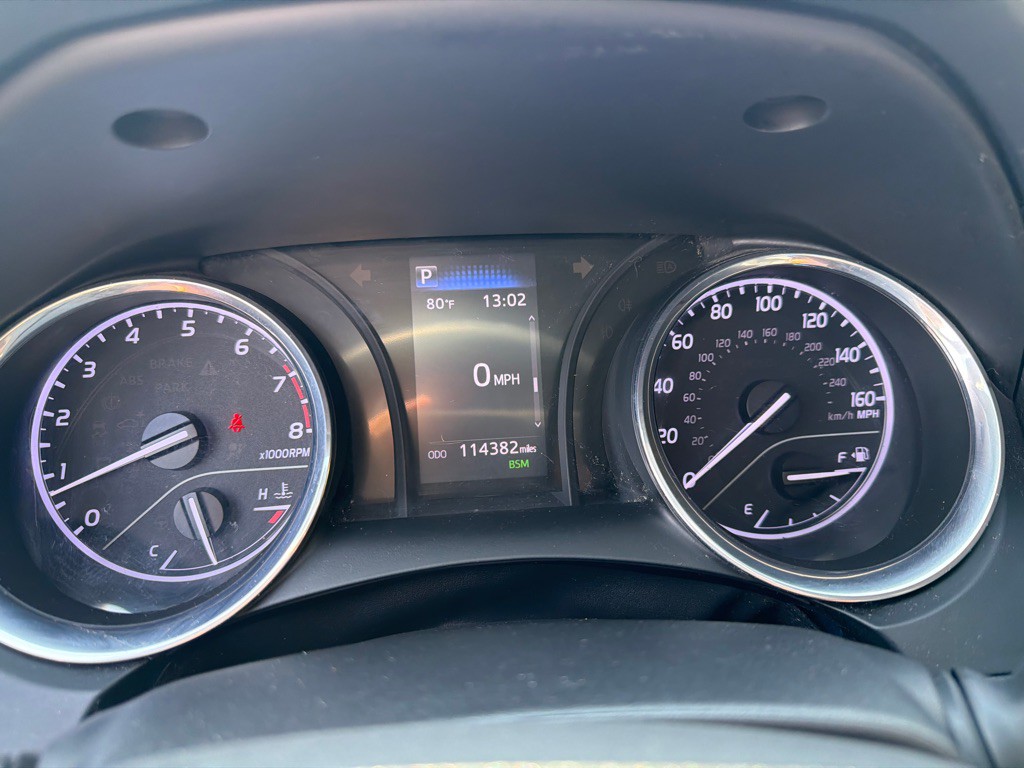 2020 Toyota Camry Image 20