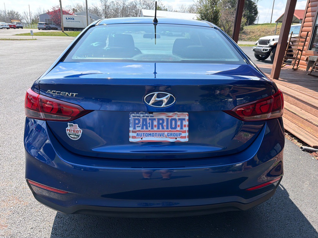 2022 Hyundai Accent Image 8