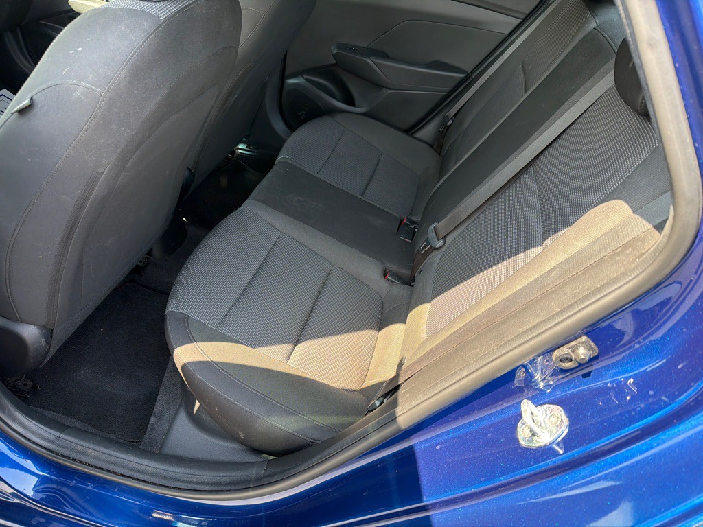 2022 Hyundai Accent Image 12