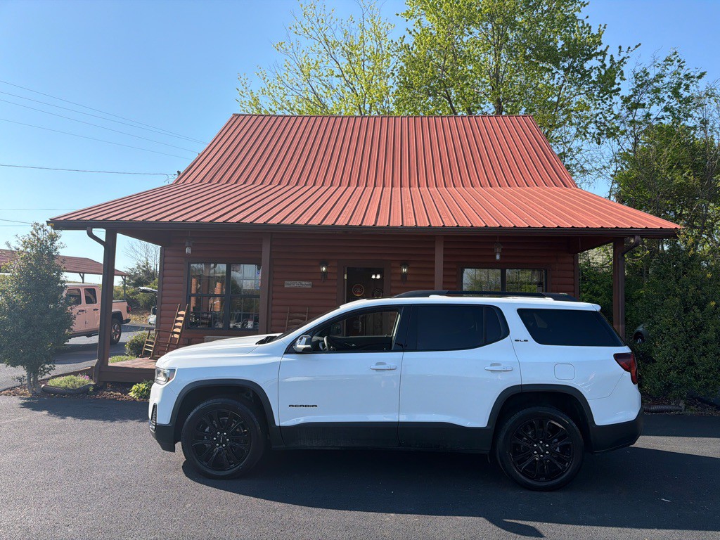 2022 GMC Acadia Image 1