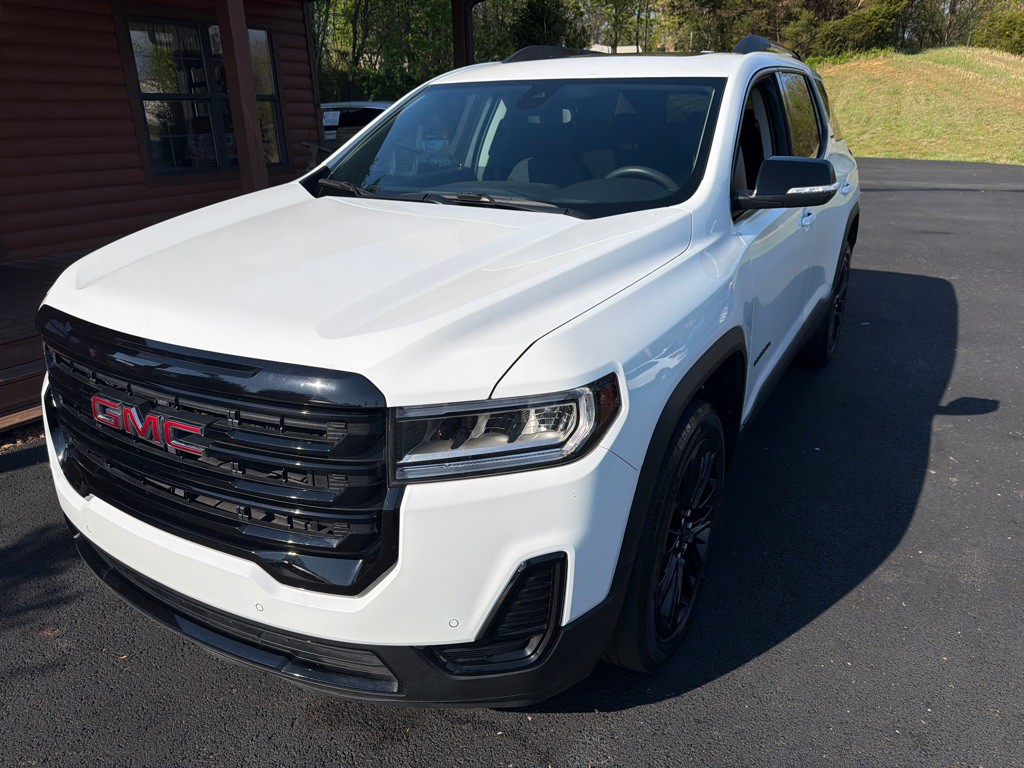 2022 GMC Acadia Image 2
