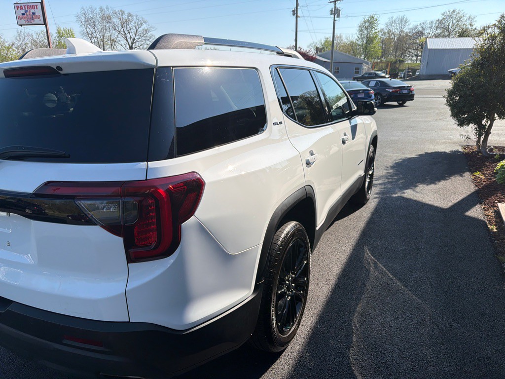 2022 GMC Acadia Image 7
