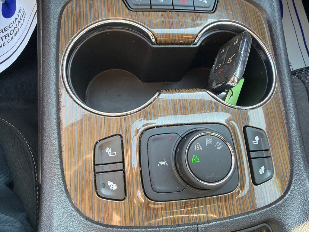 2022 GMC Acadia Image 29