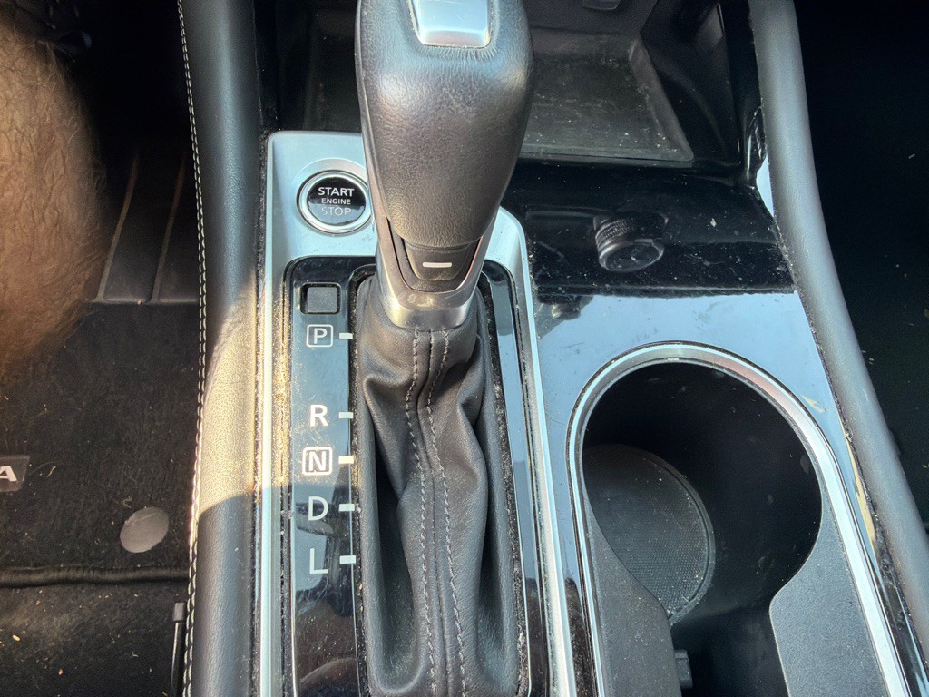 2021 Nissan Altima Image 28