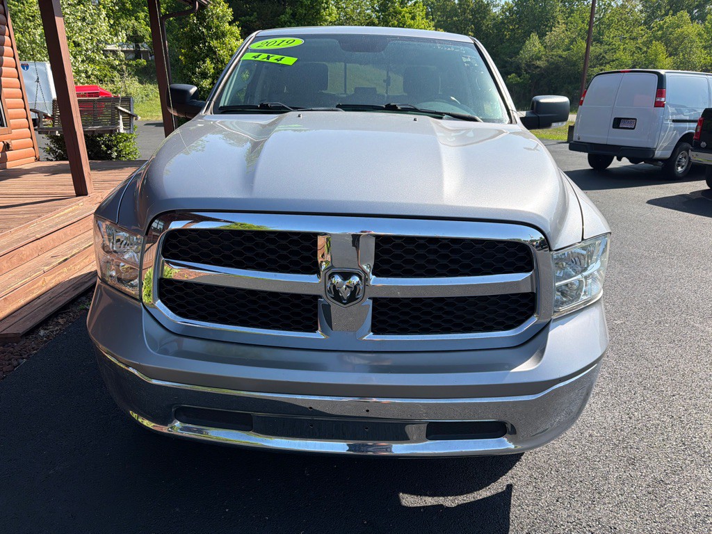 2019 RAM 1500 Image 3