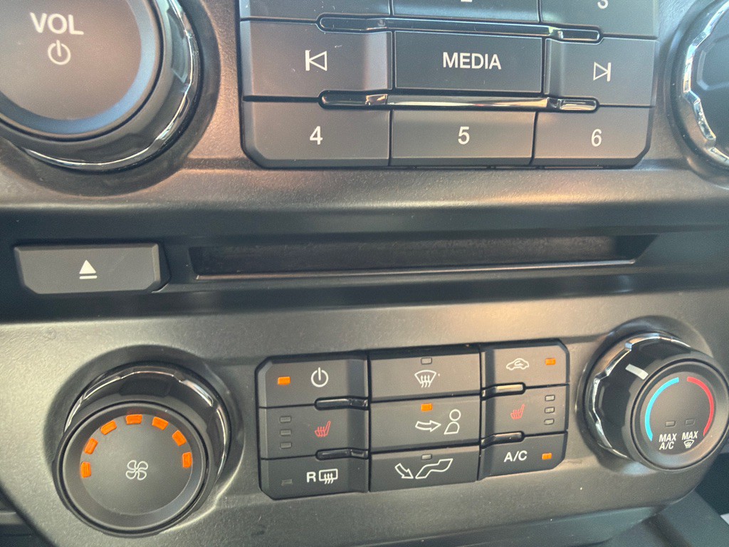 2016 Ford F-150 Image 31